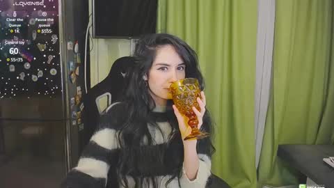 Snapshot of boxinghelen chatting on 02-27-25, 03:26 Helen  online show from 02-27-25, 03:26