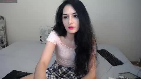 Snapshot of boxinghelen chatting on 10-17-25, 03:03 Helen  online show from 10-17-25, 03:03