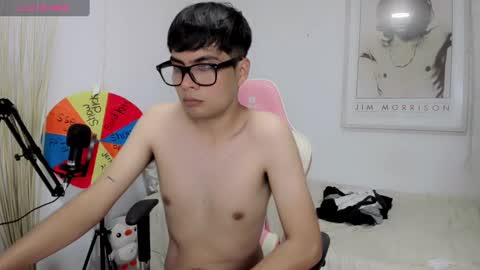 Snapshot of boy_andy__ chatting on 12-27-24, 07:24 Aaron online show from 12-27-24, 07:24