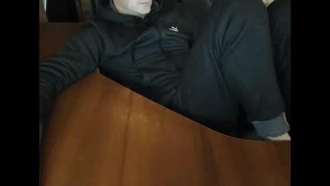 Snapshot of boyapollon chatting on 11-13-25, 07:51 BoyApollon online show from 11-13-25, 07:51