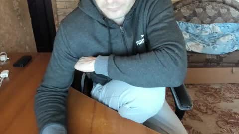 Snapshot of boyapollon chatting on 11-18-25, 05:56 BoyApollon online show from 11-18-25, 05:56