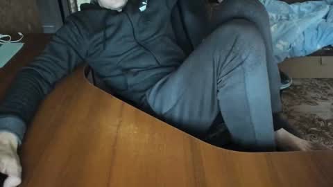 Snapshot of boyapollon chatting on 11-21-25, 10:25 BoyApollon online show from 11-21-25, 10:25