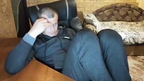 Snapshot of boyapollon chatting on 05-17-26, 06:15 BoyApollon online show from 05-17-26, 06:15