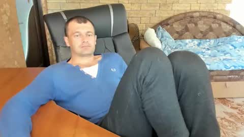 Snapshot of boyapollon chatting on 06-03-26, 06:05 BoyApollon online show from 06-03-26, 06:05