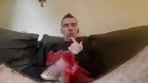 Snapshot of boybcn19 chatting on 01-13-26, 06:02 Your slavesexx19 online show from 01-13-26, 06:02