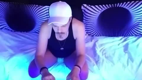 Snapshot of boyblond36 chatting on 01-11-25, 08:43 Slutty Stud online show from 01-11-25, 08:43