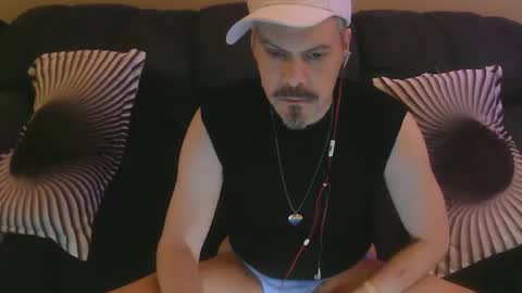 Snapshot of boyblond36 chatting on 02-28-25, 10:28 Slutty Stud online show from 02-28-25, 10:28