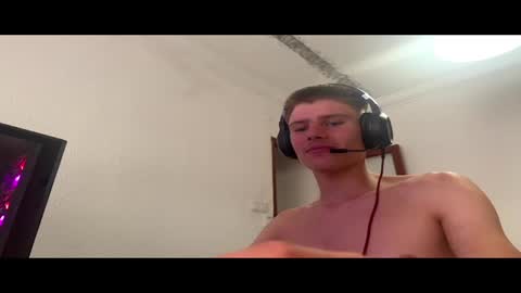 boyblondhetero online show from 06-05-26, 01:17