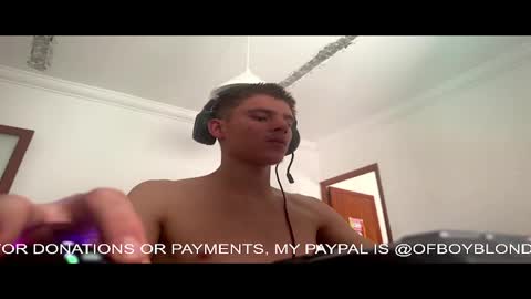 boyblondhetero online show from 06-17-26, 11:45