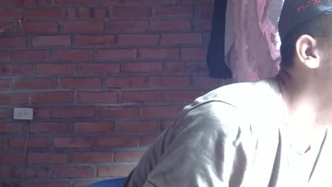 Boy online show from 01-14-26, 04:23