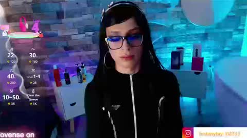 boyfox_tay online show from 10-21-25, 04:13