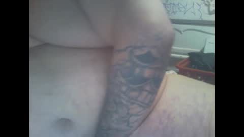 Snapshot of boygalocz chatting on 12-19-25, 09:05 boygalocz online show from 12-19-25, 09:05