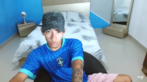 Snapshot of boyhot_sw chatting on 01-25-25, 12:06 boyhot_sw online show from 01-25-25, 12:06