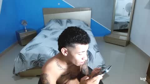 Snapshot of boyhot_sw chatting on 01-27-25, 01:26 boyhot_sw online show from 01-27-25, 01:26