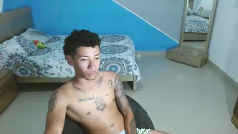 Snapshot of boyhot_sw chatting on 02-08-25, 07:48 boyhot_sw online show from 02-08-25, 07:48