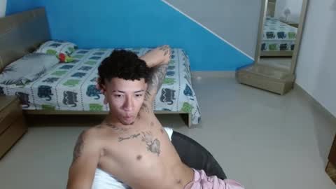 Snapshot of boyhot_sw chatting on 02-12-25, 02:45 boyhot_sw online show from 02-12-25, 02:45