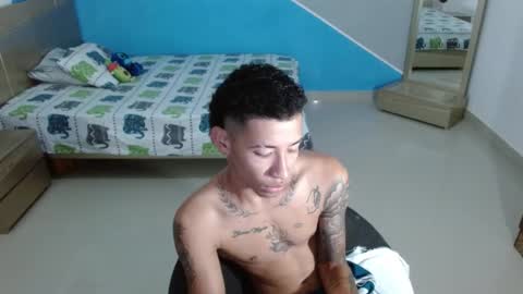 Snapshot of boyhot_sw chatting on 02-14-25, 01:45 boyhot_sw online show from 02-14-25, 01:45