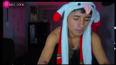 Snapshot of boylatin_777 chatting on 12-03-24, 04:58 miguel  online show from 12-03-24, 04:58