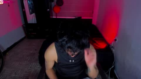 Snapshot of boylatin_777 chatting on 02-03-25, 03:42 miguel  online show from 02-03-25, 03:42
