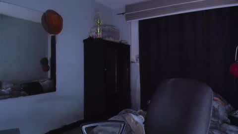 Snapshot of boylatin_777 chatting on 03-04-25, 03:22 miguel  online show from 03-04-25, 03:22