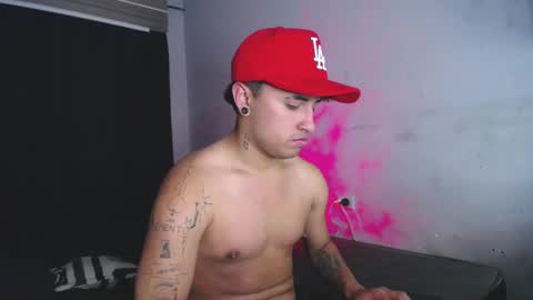Snapshot of boylatin_777 chatting on 09-18-25, 10:56 miguel  online show from 09-18-25, 10:56