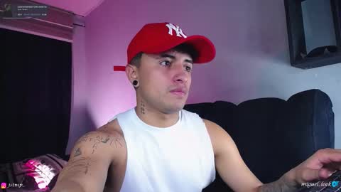 Snapshot of boylatin_777 chatting on 10-09-25, 04:54 miguel  online show from 10-09-25, 04:54