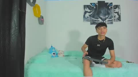 boys4hot_777 online show from 03-04-25, 03:37