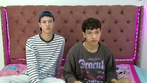 Snapshot of boys_hotparty chatting on 12-16-24, 01:43 ALEX - TAYLER -MIKE online show from 12-16-24, 01:43