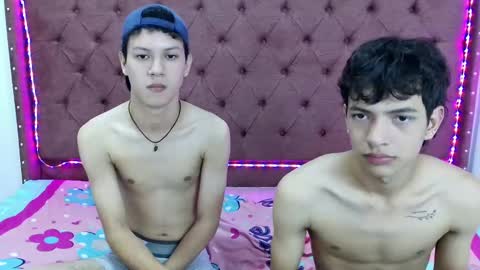 Snapshot of boys_hotparty chatting on 12-16-24, 04:49 ALEX - TAYLER -MIKE online show from 12-16-24, 04:49