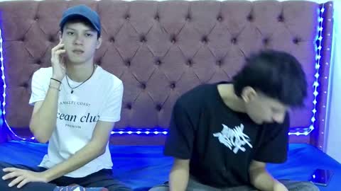 Snapshot of boys_hotparty chatting on 12-27-24, 01:39 ALEX - TAYLER -MIKE online show from 12-27-24, 01:39