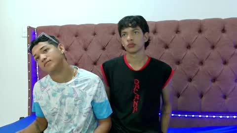 Snapshot of boys_hotparty chatting on 01-30-25, 01:53 ALEX - TAYLER -MIKE online show from 01-30-25, 01:53