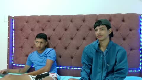 Snapshot of boys_hotparty chatting on 02-04-25, 01:38 ALEX - TAYLER -MIKE online show from 02-04-25, 01:38