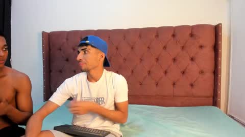 Snapshot of boys_hotparty chatting on 09-12-25, 01:11 ALEX - TAYLER -MIKE online show from 09-12-25, 01:11