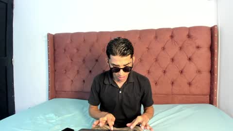 Snapshot of boys_hotparty chatting on 09-23-25, 01:03 ALEX - TAYLER -MIKE online show from 09-23-25, 01:03