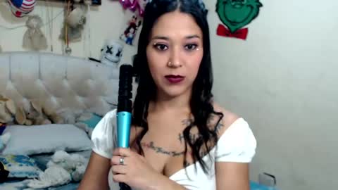 nikky and jeik online show from 01-20-25, 08:18