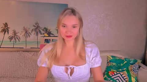 BoysLoveBlondee online show from 10-17-25, 09:23