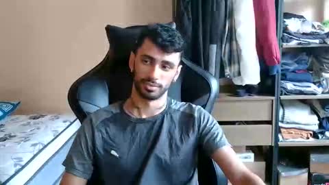 boyzinm2 online show from 02-19-26, 01:51