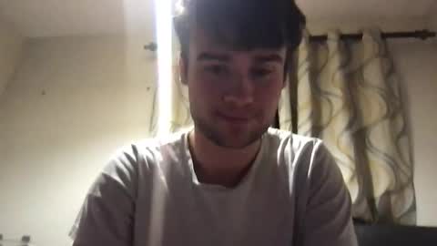 Snapshot of bozoluninss chatting on 10-14-25, 07:47 Jeff online show from 10-14-25, 07:47