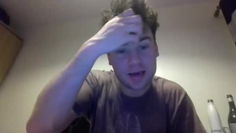 Snapshot of bozoluninss chatting on 02-17-26, 09:43 Jeff online show from 02-17-26, 09:43