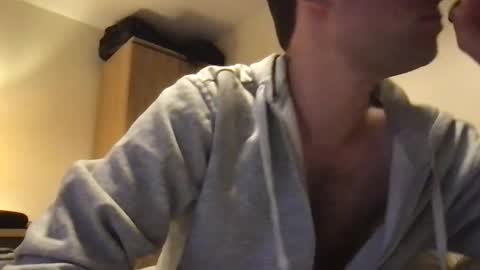 Snapshot of bozoluninss chatting on 02-26-26, 09:03 Jeff online show from 02-26-26, 09:03