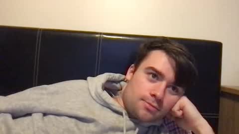 Snapshot of bozoluninss chatting on 03-08-26, 05:39 Jeff online show from 03-08-26, 05:39