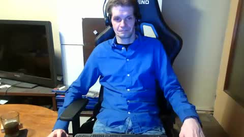 Snapshot of bponie1 chatting on 01-17-25, 11:18 bponie1 online show from 01-17-25, 11:18