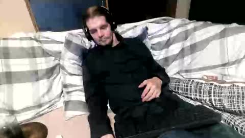 Snapshot of bponie1 chatting on 10-04-25, 04:10 bponie1 online show from 10-04-25, 04:10