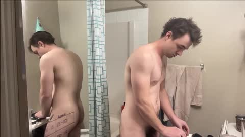 Snapshot of brad_bounce chatting on 10-26-25, 10:04 Brad Ballsy online show from 10-26-25, 10:04