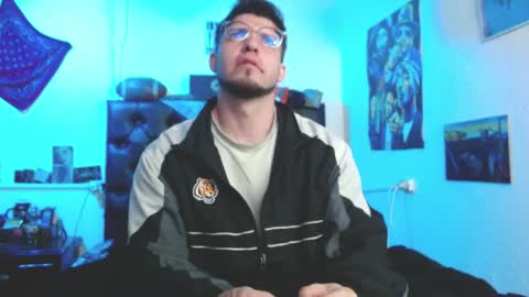 brad hot boy online show from 09-30-25, 02:16