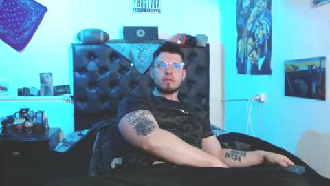 Snapshot of brad_hot_boy chatting on 10-11-25, 09:46 brad hot boy online show from 10-11-25, 09:46