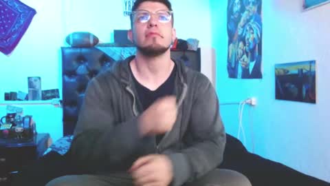 brad hot boy online show from 10-14-25, 01:17