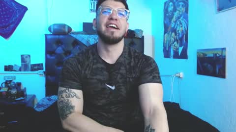 Snapshot of brad_hot_boy chatting on 11-28-25, 06:10 brad hot boy online show from 11-28-25, 06:10