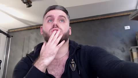 ask me online show from 02-12-25, 11:18