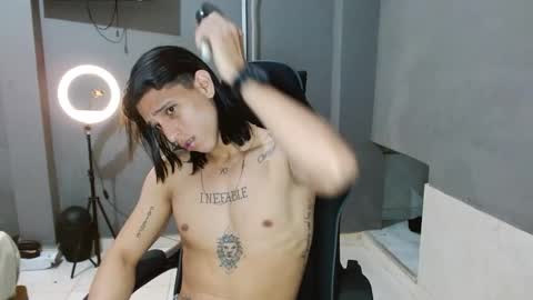 Snapshot of brad_wesley__ chatting on 12-18-24, 06:14 Brad online show from 12-18-24, 06:14